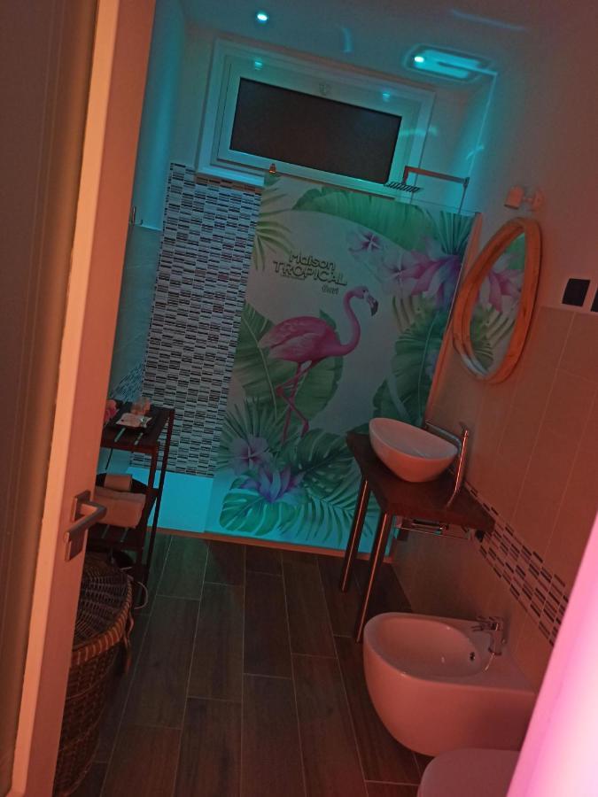 Suite Maison Tropical - Luxury Apartment In Bari Extérieur photo