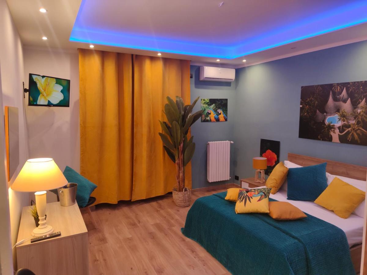 Suite Maison Tropical - Luxury Apartment In Bari Extérieur photo