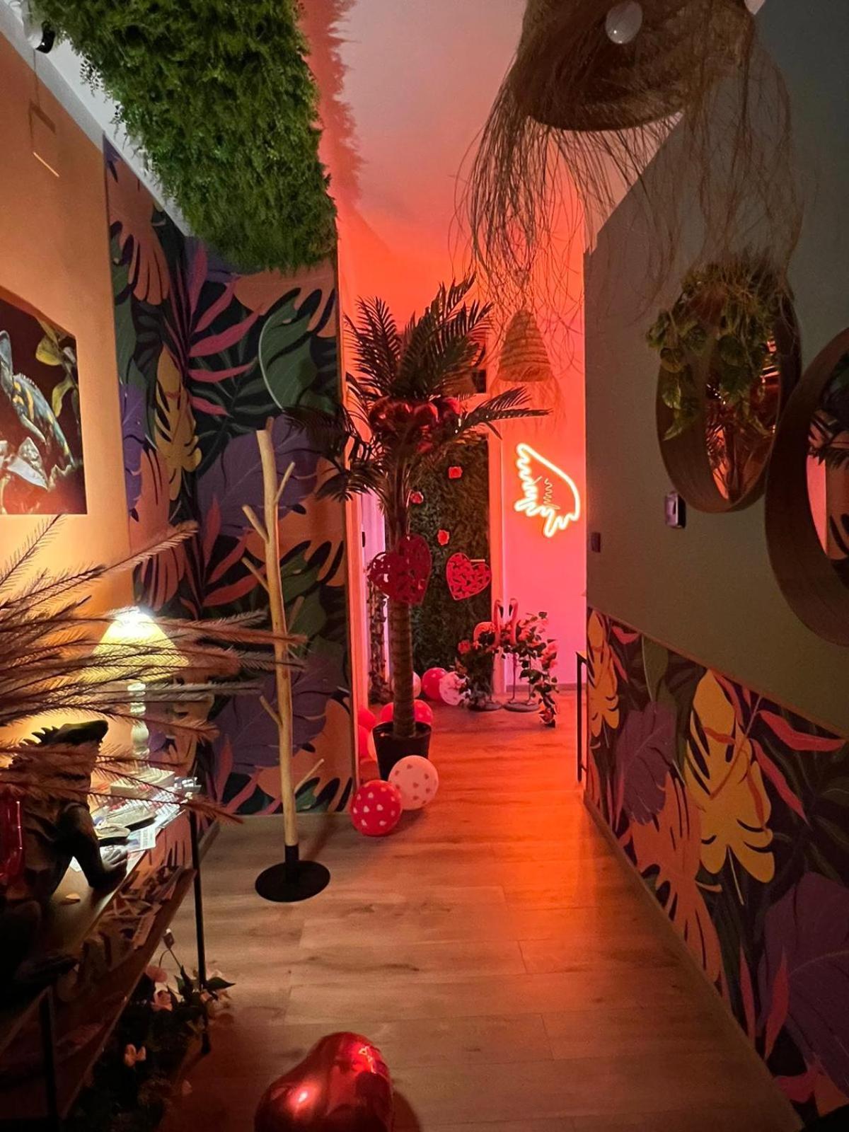 Suite Maison Tropical - Luxury Apartment In Bari Extérieur photo
