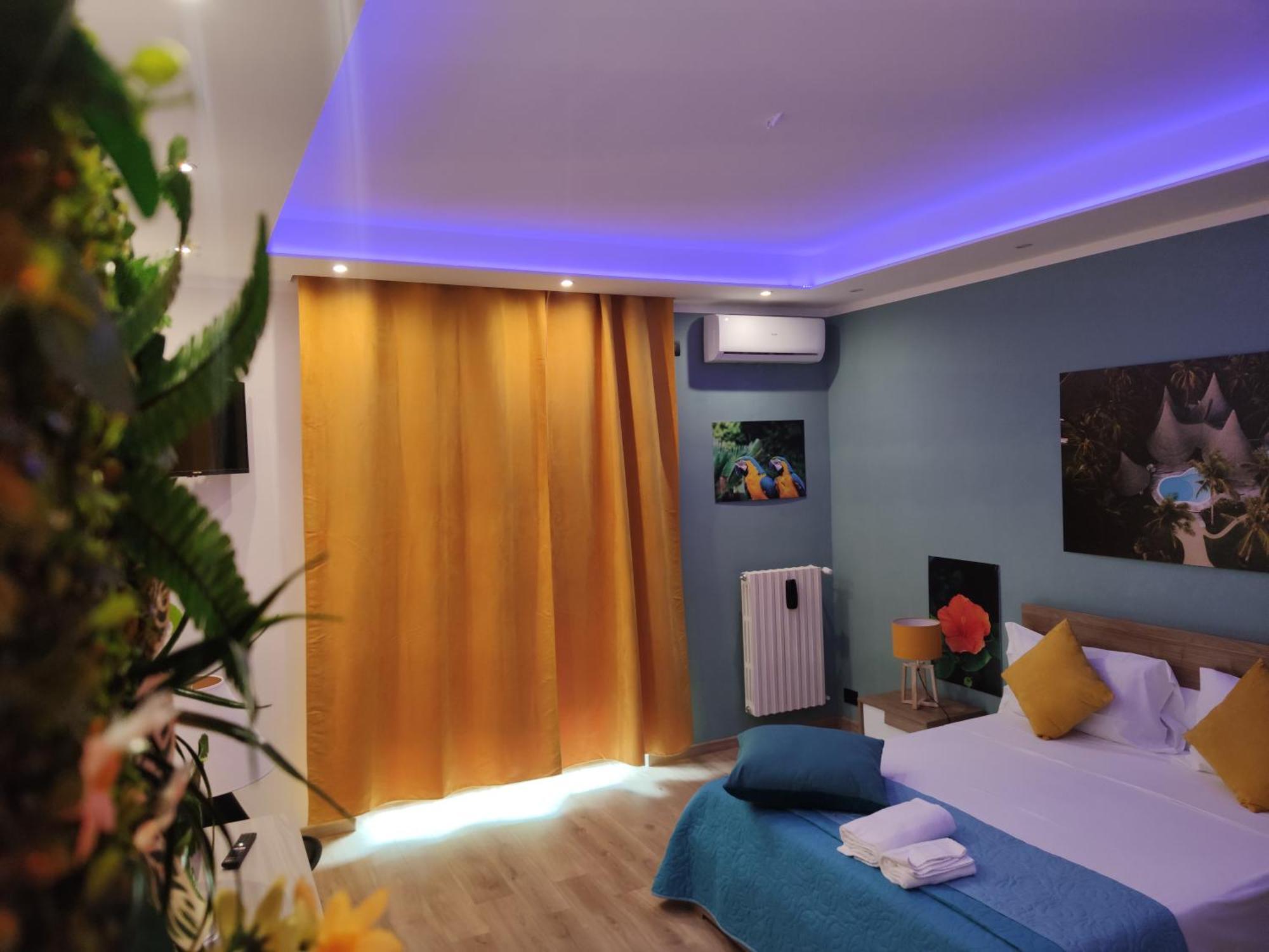 Suite Maison Tropical - Luxury Apartment In Bari Extérieur photo